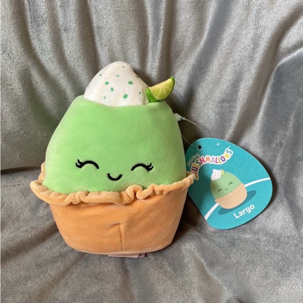 Squishmallow largo